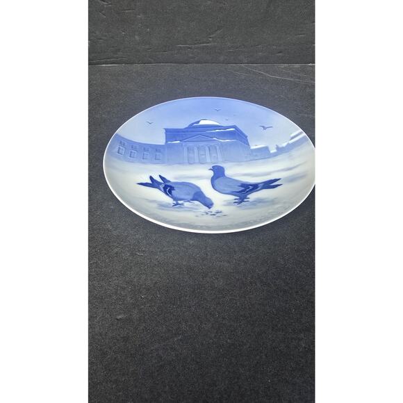 Vintage 1921 Bing & Grondahl Juleaften Christmas Plate Denmark B&G Blue Pigeons - Picture 3 of 5